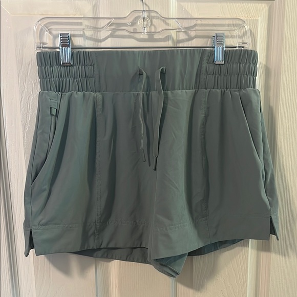 Mid Rise Shorts - Picture 1 of 3
